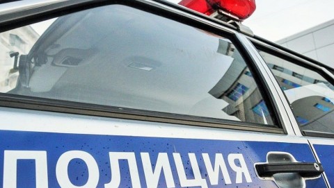 Житель Каргапольского округа подозревается в хищении алкоголя и сигарет из магазина